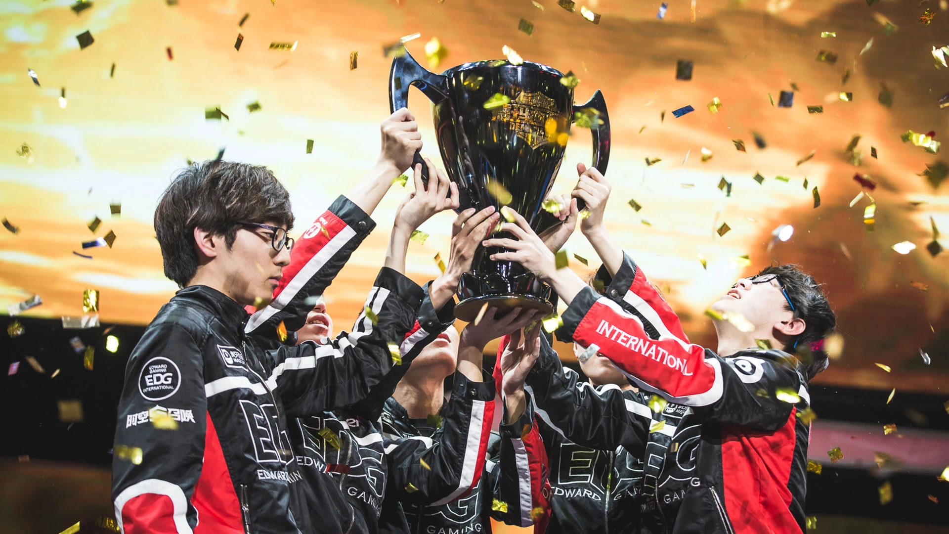 S15LOL全球总决赛八强全部诞生：LPL三席，LCK三席，LEC两席